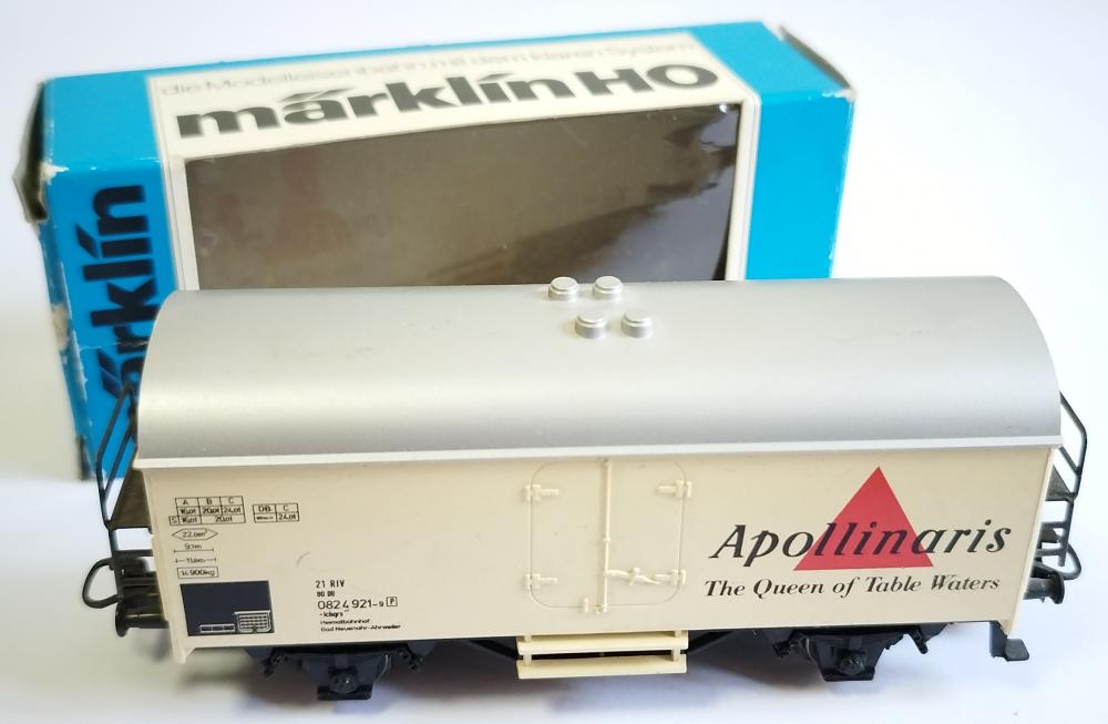 Marklin H0 4416 Reefer Car Apollinaris Water